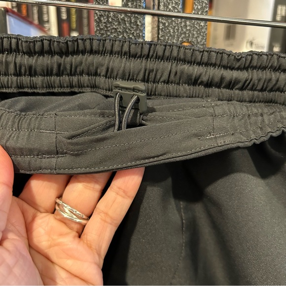 Lululemon Utilitarian Cargo Shorts - Picture 6 of 10